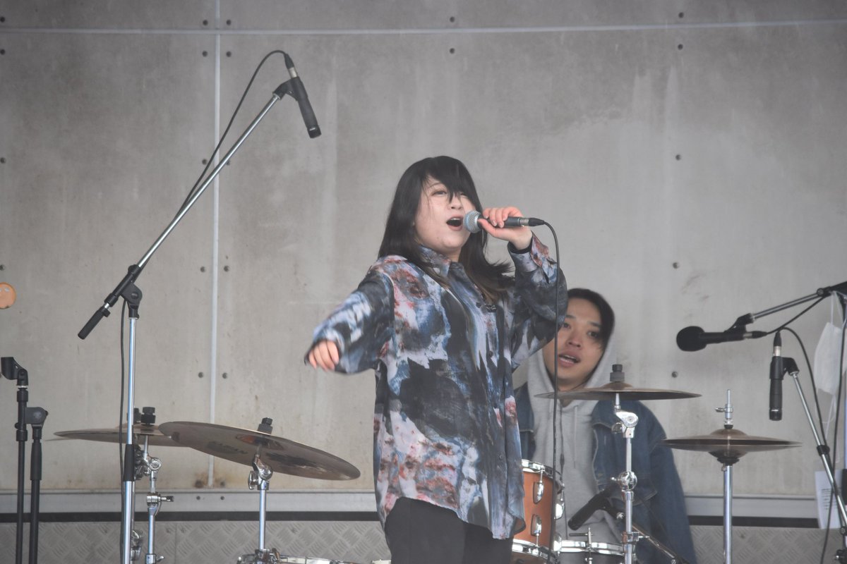 kai0329akita's tweet image. ブラウブリッツホーム開幕戦前ライブより。
Hold Out Hopeの皆さん🎵

羅漢さんとのコラボ『桜の記憶』も最高でした👏👏👏

#ブラウブリッツ秋田
#HoldOutHope
#羅漢