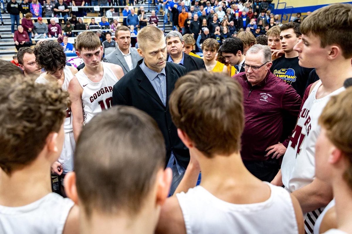 LeverageP's tweet photo. Coach Davidson’s heart and soul for his players. For his opponents. For anyone within earshot!  Coach’s prayer and hope for all of us -  Accept Jesus as your Savior. Live for Him daily. Invest in others so they can know Jesus as well! @BCBRAVESHOOPS @BCSAD https://t.co/3mVLBmyImx