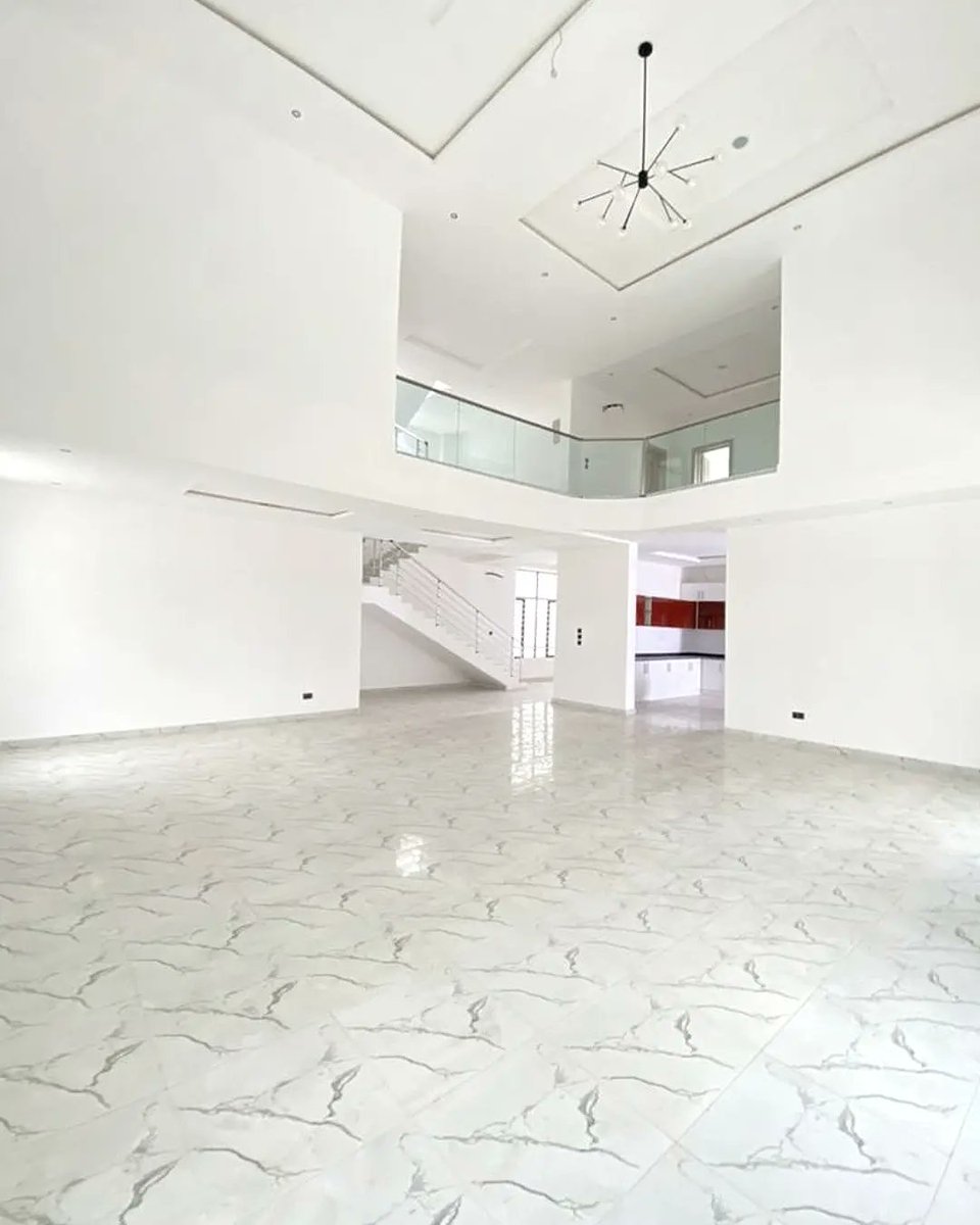 Sholzz_'s tweet photo. Happy birthday to me!!!! In the spirit of celebrating, it would mean a lot to me if you guys retweet this. The owner of this beautiful property just might be on your timeline. (Also, please follow my business page on IG: @bankolerandi). Yay Big25! 🎉 https://t.co/s7e8mIEHzL