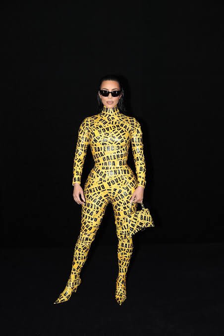 Who wore it better? <a href="/KimKardashian/">Kim Kardashian</a> @BALENCIAGA #balenciagacake #KimKardashian