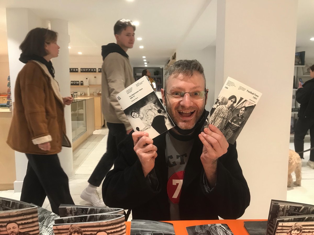 WiredDavis's tweet photo. Some Photos from my @caferoyalbooks "Madchester Years" Book Launch at Manchester's Unitom Store in the Northern Quarter. Meet some lovely People. #richarddavismcrphotography #themadchesteryears #manchester #caferoyalbooks #photography #unitom https://t.co/mDklUtOhxC