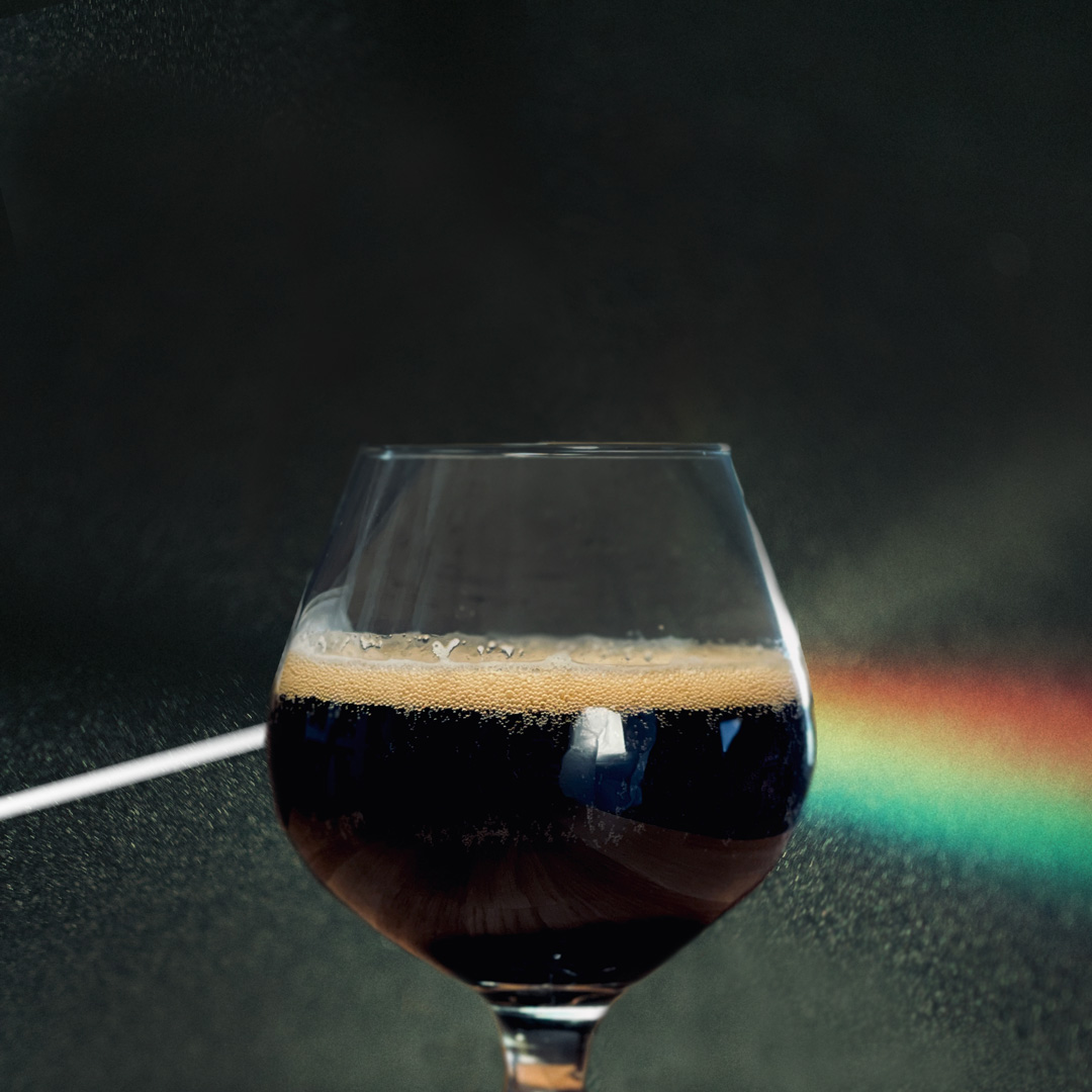 RoakBrewing's tweet photo. Today, in 1973, Pink Floyd released Dark Side Of The Moon - 741 wks on the charts, longer than any album in history. Raise your hand for this toast, it’s an EPIC feat.

#pinkflloyd #darksideofthemoon #ROAKbrewing #roakon #craftbeer #beer #craftbeerlife #puremichigan https://t.co/OAudWdVqrk