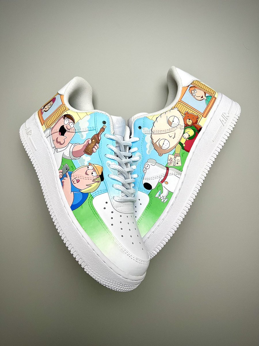 jdocustoms's tweet photo. #familyguy Air Force 1s

#custom #customshoes #handpainted https://t.co/RUBcylyKOV