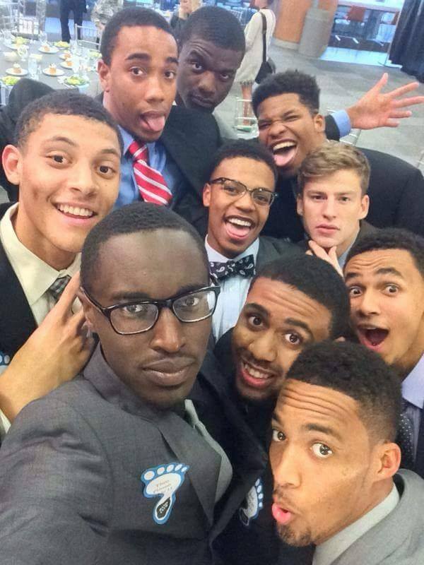 YourBoyBlue9's tweet photo. Throwback.  This popped up on my Facebook from 7 years ago.  What a great bunch of guys. https://t.co/KDRxgjJmnw