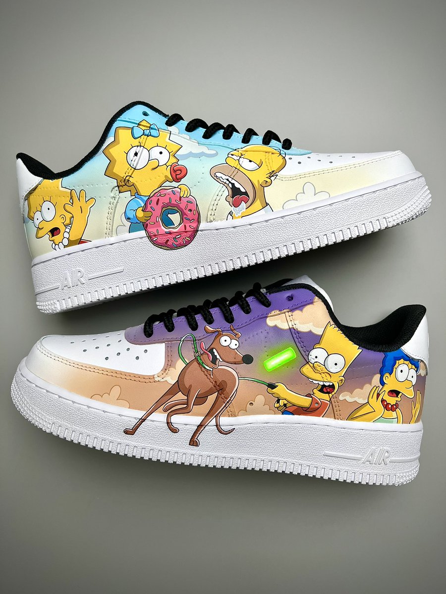 jdocustoms's tweet photo. #TheSimpsons Air Force 1s

#custom #customshoes #handpainted https://t.co/ltJItB746E
