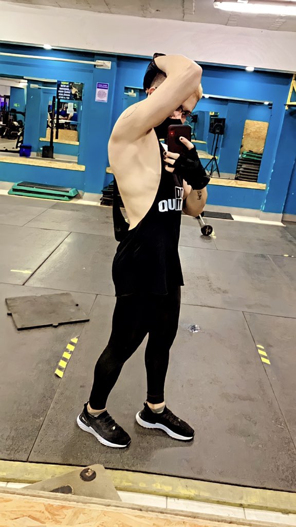 navimaldonado07's tweet photo. Bello le veo , a que si ? 😌☺️ 
#omegateam #BetaTeam #AlphaTeam #gammateam #desafiothebox2022 #desafiothebox2 #desafioentiktok #ivanmaldonado07 https://t.co/qAak7flhhh