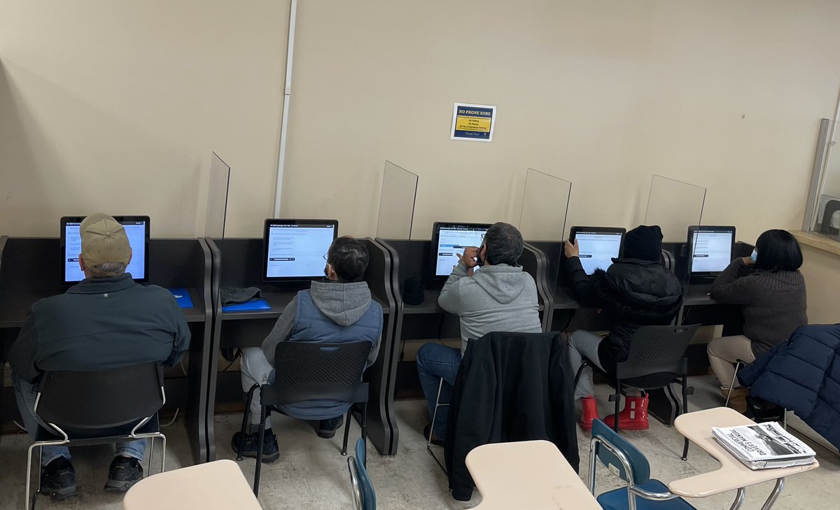 ErieCountyClerk's tweet photo. We opened up the @ErieCountyNY Auto Bureau in #Cheektowaga this weekend to allow @NFTAMetro bus driver candidates to interview, take their #CDLTest and begin a new career!

The #NFTA-Metro is #NowHiring! Visit https://t.co/0e9hxU3DNc or call (716) 855-6500 for more information. https://t.co/bhSTG9EOve
