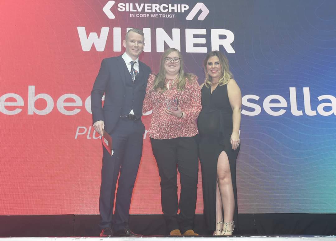 FoxRedDigital's tweet photo. 2 years ago today I was voted Young Digital Leader of the Year at @DigitalCityFest awards! 😊

Although it was lovely to see this popping up on my FB memories, I'm currently more devestated that I'm now officially too old to be in any "young" catergories of anything. 👀😭🤣 https://t.co/MGqXPQDDgs