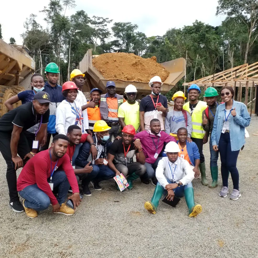 tsm_eg's tweet photo. Academic field visit of students of the Technical School of Mines-Mongomo accompanied by the lecturers and administrative staff of the school. This took place at the Operating base of @shefa_gold company in Binguengueng. https://t.co/A1qeqlTRcG
