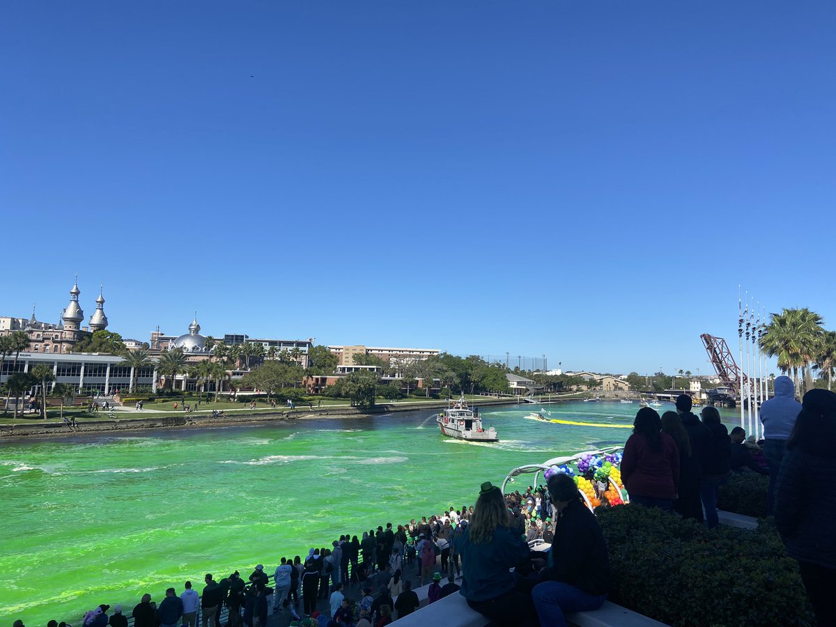 Amy Hollyfield tweet media