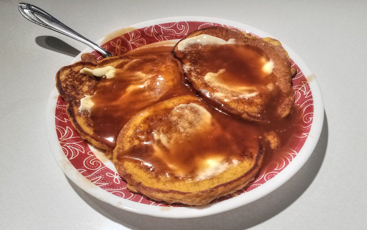 SparksCooks's tweet photo. They're fall #recipes, but the weather today says, "just go for it."
#Homemade #Pumpkin #Pancakes with #AppleCider Syrup. The star was the syrup, and completely scratch-made including the #cider.
#Food #Foodie #Foodies #RecipeTesting #TestingRecipes https://t.co/FORFdT5RNS