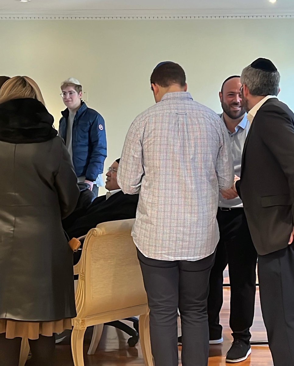 Netiv_Aryeh's tweet photo. Meet and great in The Five Towns with Rav Bina and Rav Chanan Bina!!! #yna #netivaryeh #ravbina #ravchananbina #meetandgreet https://t.co/1q0NEJ5UID