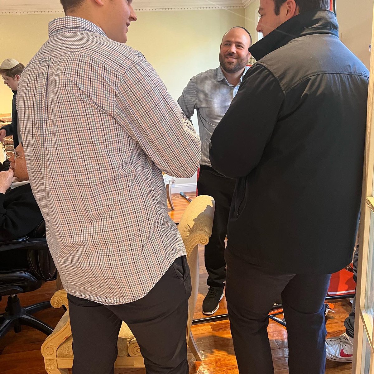 Netiv_Aryeh's tweet photo. Meet and great in The Five Towns with Rav Bina and Rav Chanan Bina!!! #yna #netivaryeh #ravbina #ravchananbina #meetandgreet https://t.co/1q0NEJ5UID