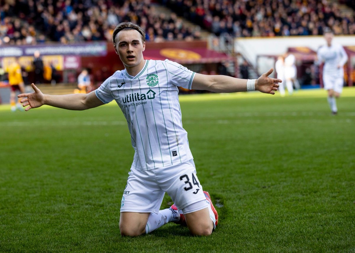 HibernianFC's tweet photo. 𝑻𝑯𝑬 𝑰𝑪𝑬𝑴𝑨𝑵 🇳🇴🥶 https://t.co/kAZQn1chqf