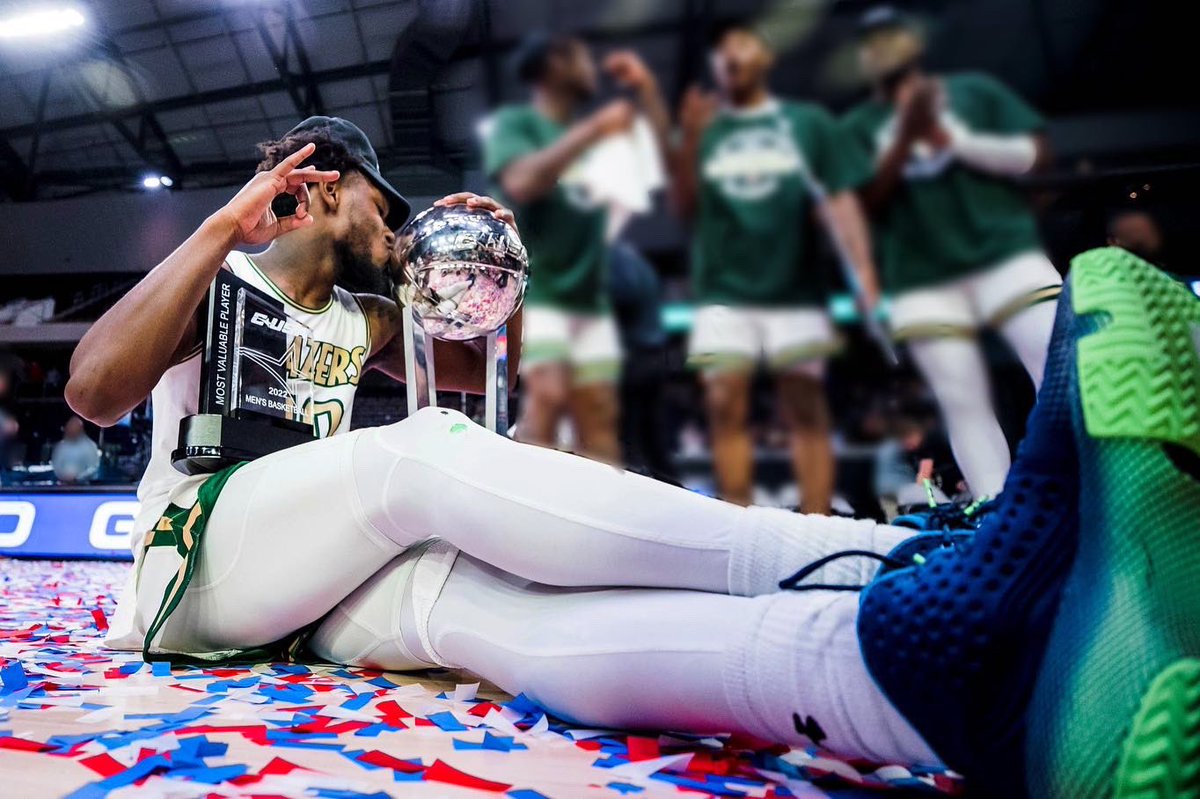 jellyfam_j's tweet photo. CHAMP JELLY🤞🏾🍇🏆… WHAT THEY GONNA SAY NOW?????? https://t.co/7SBmJwj02U