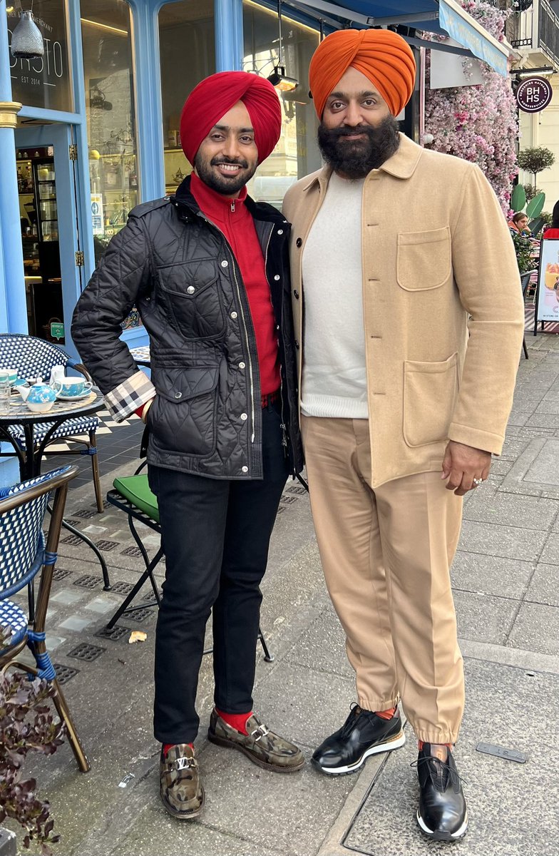 petervirdee's tweet photo. Spending quality time with my brother @SufiSartaaj https://t.co/7P88rk1oZg