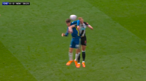 ChronicleNUFC's tweet photo. No red card. No penalty. 😳

#NUFC https://t.co/zUqnl3MyVi