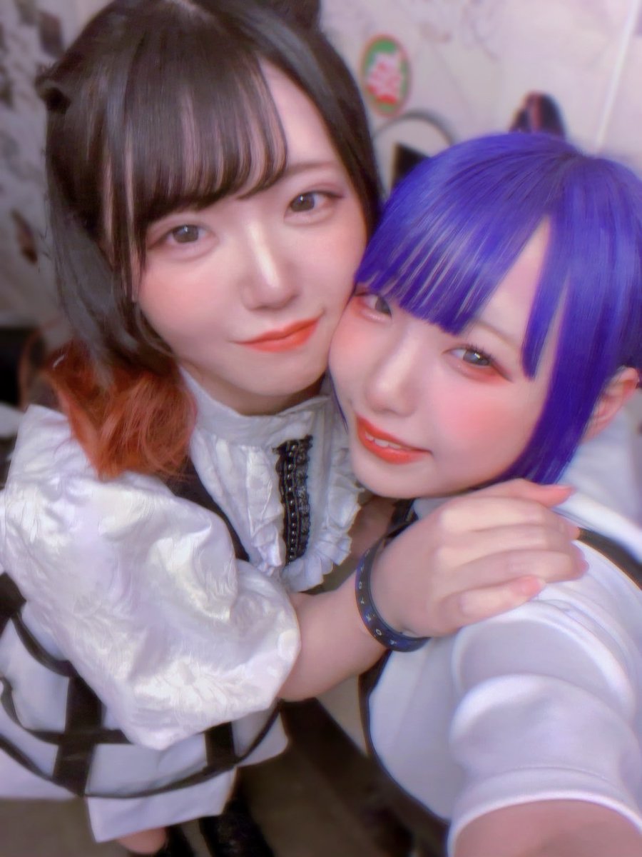 君が笑う時、ぼくも自然とつられて笑顔になっちゃう そんな存在でした。
最後のレッスンで泣いちゃったときも大丈夫だよって抱きしめてくれた、そんな優しさに ぼくは確かに救われていました。
大好きだよ。最後まで、本当にお疲れ様🫀