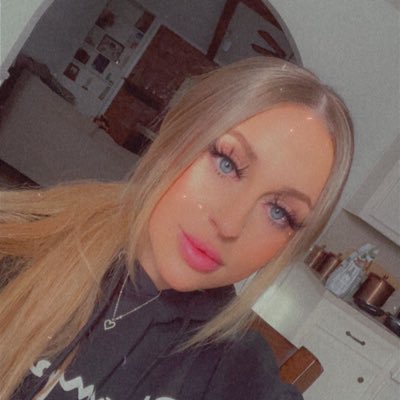 taciiderden's tweet photo. #NewProfilePic https://t.co/UjgVor5Nuv