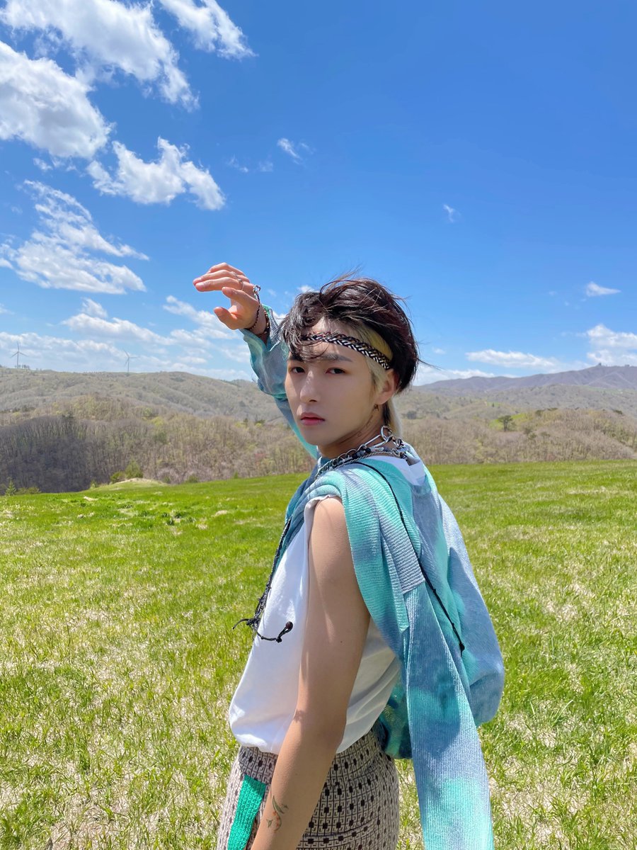 10veLoey's tweet photo. RENJUN'S DUALITY IS REALLY SOMETHING https://t.co/c4DSofdWvw