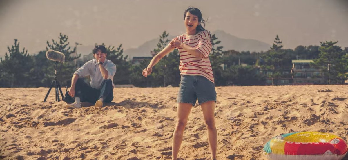 kdramatreats's tweet photo. beach trip photos of Taeyang Goz (1999); a thread:

#TwentyFiveTwentyOne #TwentyFiveTwentyOneEp10 https://t.co/GrGySkJvuj