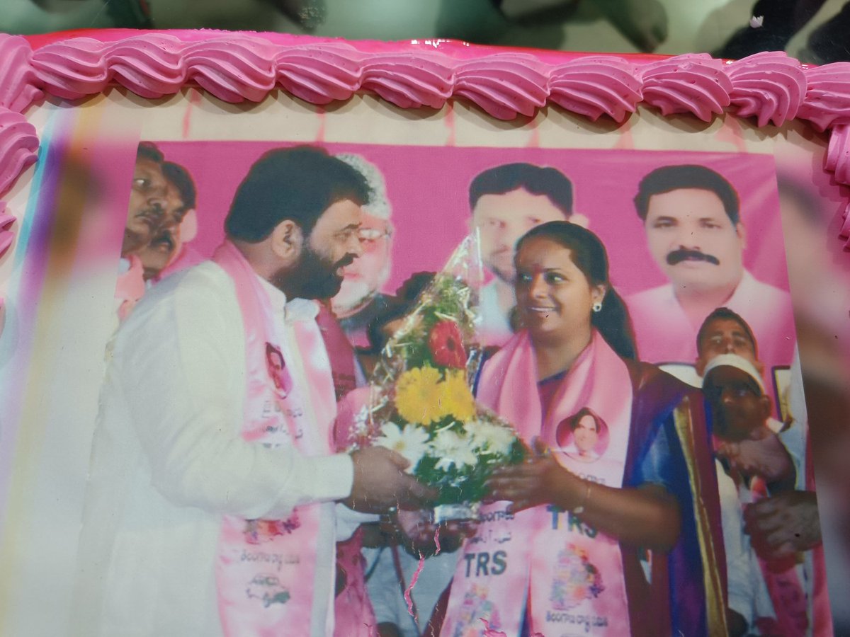 ImmuBalala's tweet photo. Wishing you a very happy birthday 🎂🎉🥳🥳🎉 @RaoKavitha  from @meermajazali ex Deputy Mayor and TRS Leader nizamabad https://t.co/wRrqRFFIWB