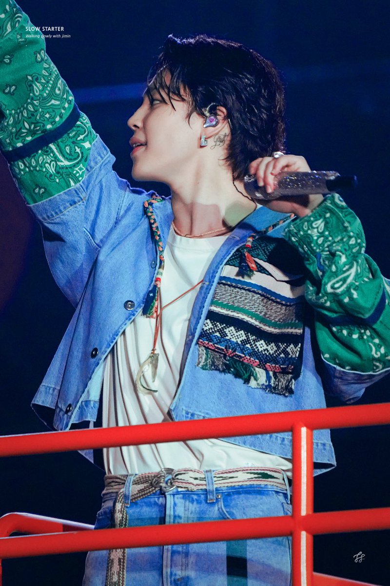 slowstarter1013's tweet photo. 220313 💛💛💛💛

#JIMIN #JIMINS #ParkJimin #ジミン 
@BTS_twt https://t.co/09LUhZLIJk