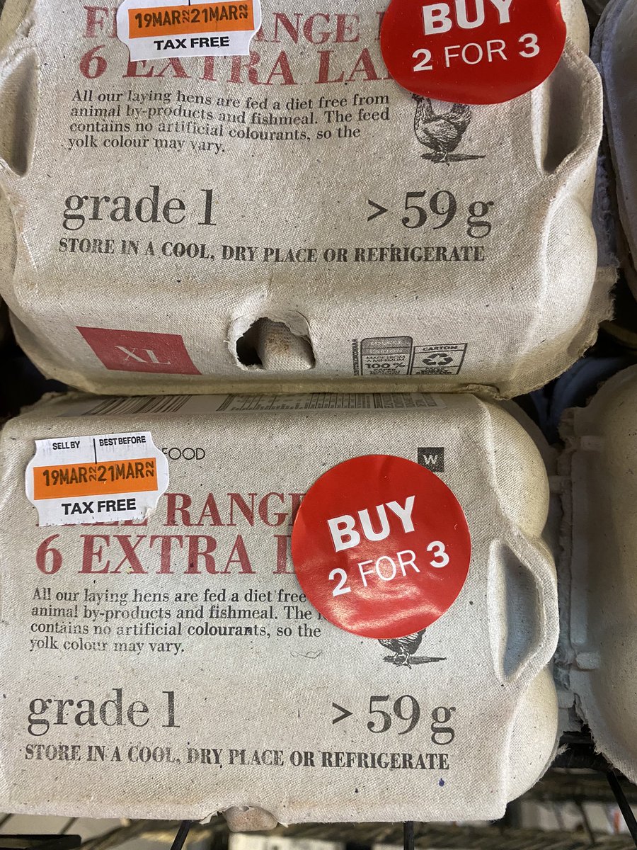 Wakule01's tweet photo. 🤔@WOOLWORTHS_SA is so fancy you buy two for three 🙌🙌 https://t.co/eub9552mi2