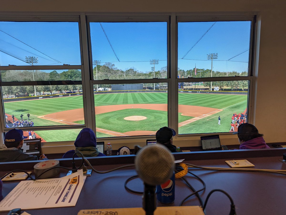 tweetingclip's tweet photo. Speaking to the congregation at the Church of Clark-LeClair Stadium https://t.co/GwcJgn368Q