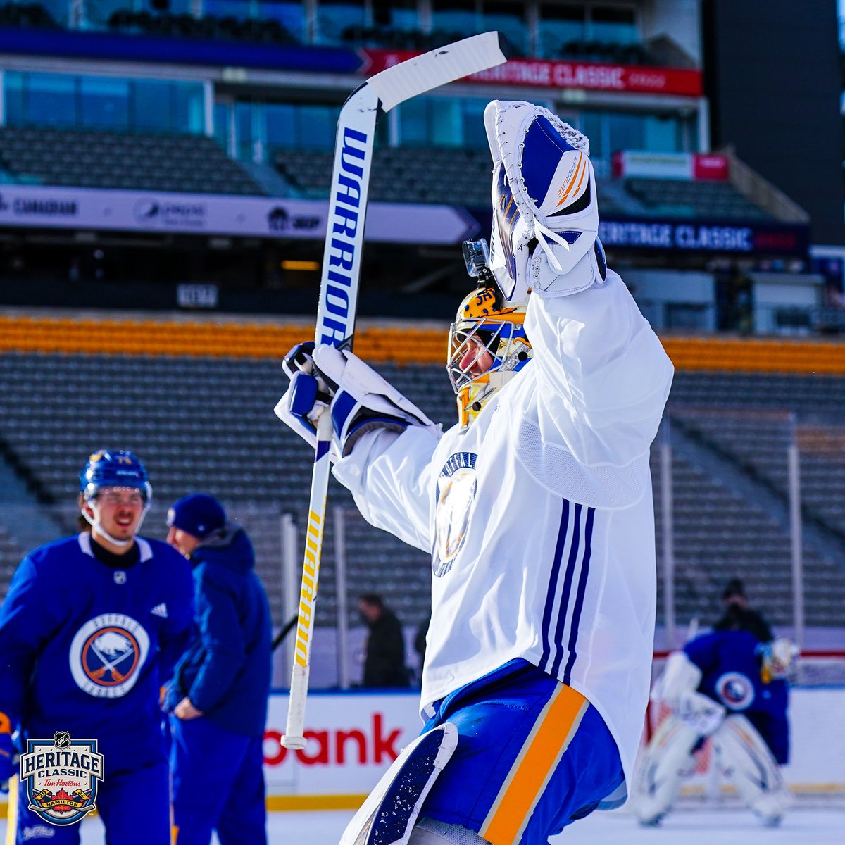 luke fox tweet media