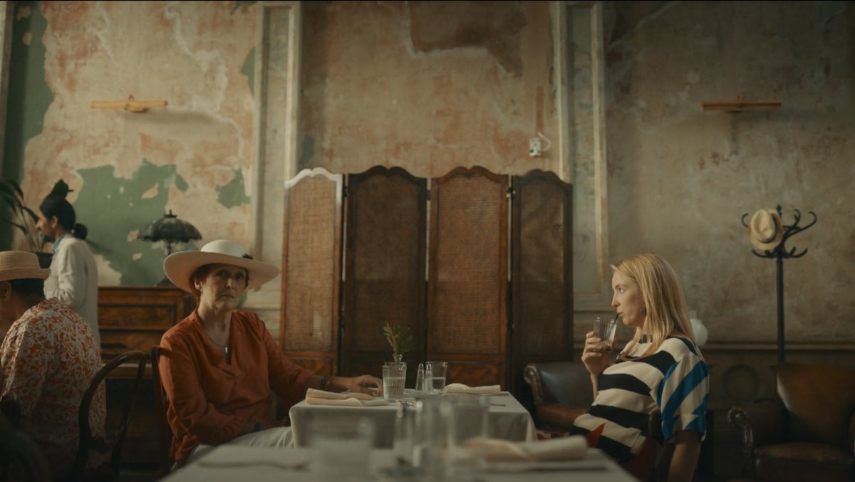 myqueencate's tweet photo. The Cinematography is excellent #killingeve https://t.co/YnzKYEjZzc