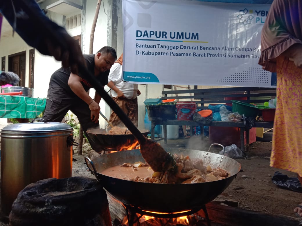 rikibagus's tweet photo. Dunia ini dipenuhi orang baik, namun jika tak kau temukan.. Jadilah salah satunya.. #ybmpln #menjejakmanfaat https://t.co/hjlrNbfL4u
