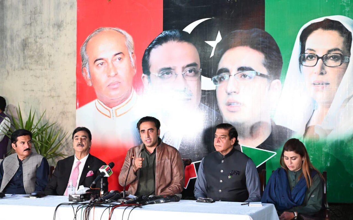 AzharAliSindhi's tweet photo. #Honourable_Bilawal_Bhutto_Zardari
#Chairmean_Pakistan_People's_Party 
> -> -> ------- PPP --------->
🇱🇾 🇱🇾🇱🇾 🇱🇾 🇱🇾 🇱🇾 🇱🇾🇱🇾 🇱🇾 🇱🇾 
Sunday 13th March 2022 
#Honourable_Bilawal_Bhutto_Zardari
#Chairmean_Pakistan_People's_Party 
giving a press conference in Islamabad. https://t.co/jaByueKAEk