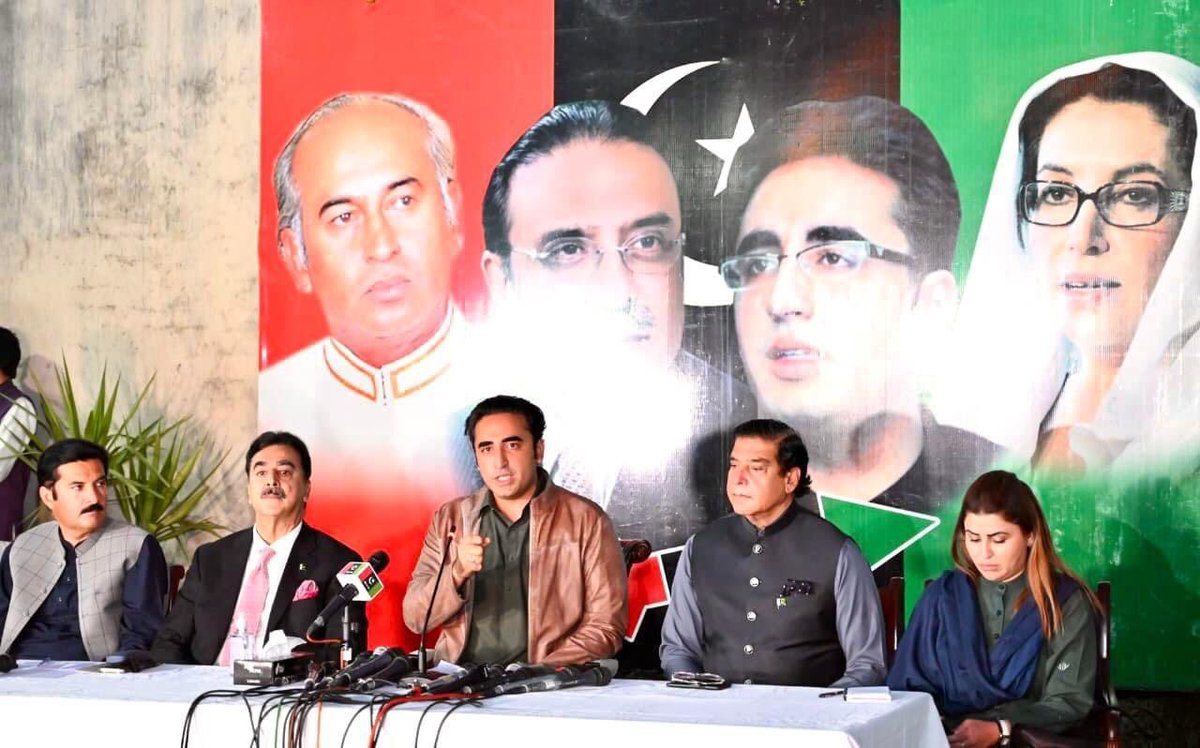 AzharAliSindhi's tweet photo. #Honourable_Bilawal_Bhutto_Zardari
#Chairmean_Pakistan_People's_Party 
> -> -> ------- PPP --------->
🇱🇾 🇱🇾🇱🇾 🇱🇾 🇱🇾 🇱🇾 🇱🇾🇱🇾 🇱🇾 🇱🇾 
Sunday 13th March 2022 
#Honourable_Bilawal_Bhutto_Zardari
#Chairmean_Pakistan_People's_Party 
giving a press conference in Islamabad. https://t.co/jaByueKAEk