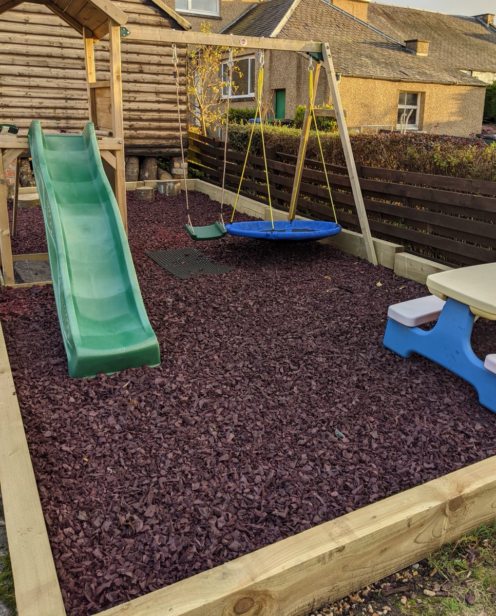 ecochippings's tweet photo. Eco Chippings supply another valued customer with our fantastic Eco-Play chip for their play area project. Not only is our chip made from top quality recycled rubber, it is a much better chip size than that of rubber chip from car tyres. Order your chip NOW &amp; avoid April's rush! https://t.co/ARKFUXPhDz