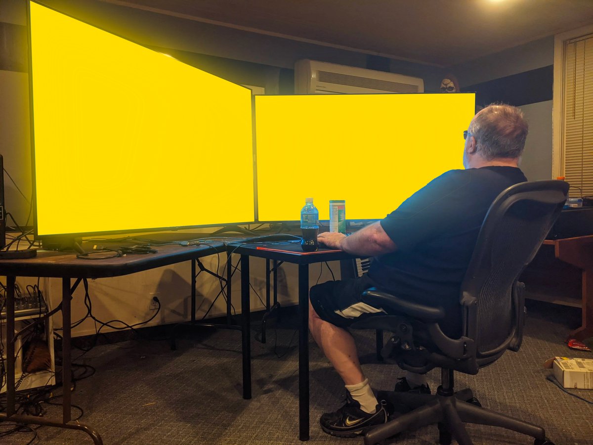 tribeodyssey's tweet photo. gm 🟨 https://t.co/To6jZdXXiA