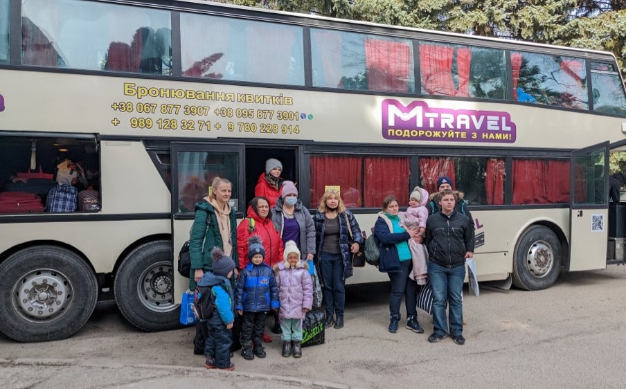 UkraineNow_Org's tweet image. Yesterday, we have successfully evacuated 67 people from Ukraine to Poland. Amongst them were 9 children with cancer, who are now being transferred to a clinic in Germany. 

#StandWithUkraine #StopWarInUkraine