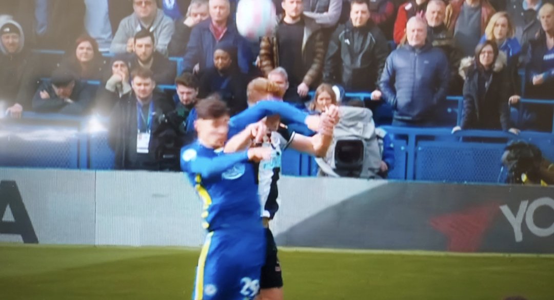 Magpie24_7's tweet photo. Good to see VAR working so well....🤦
#NUFC https://t.co/4DHa6FsbwM