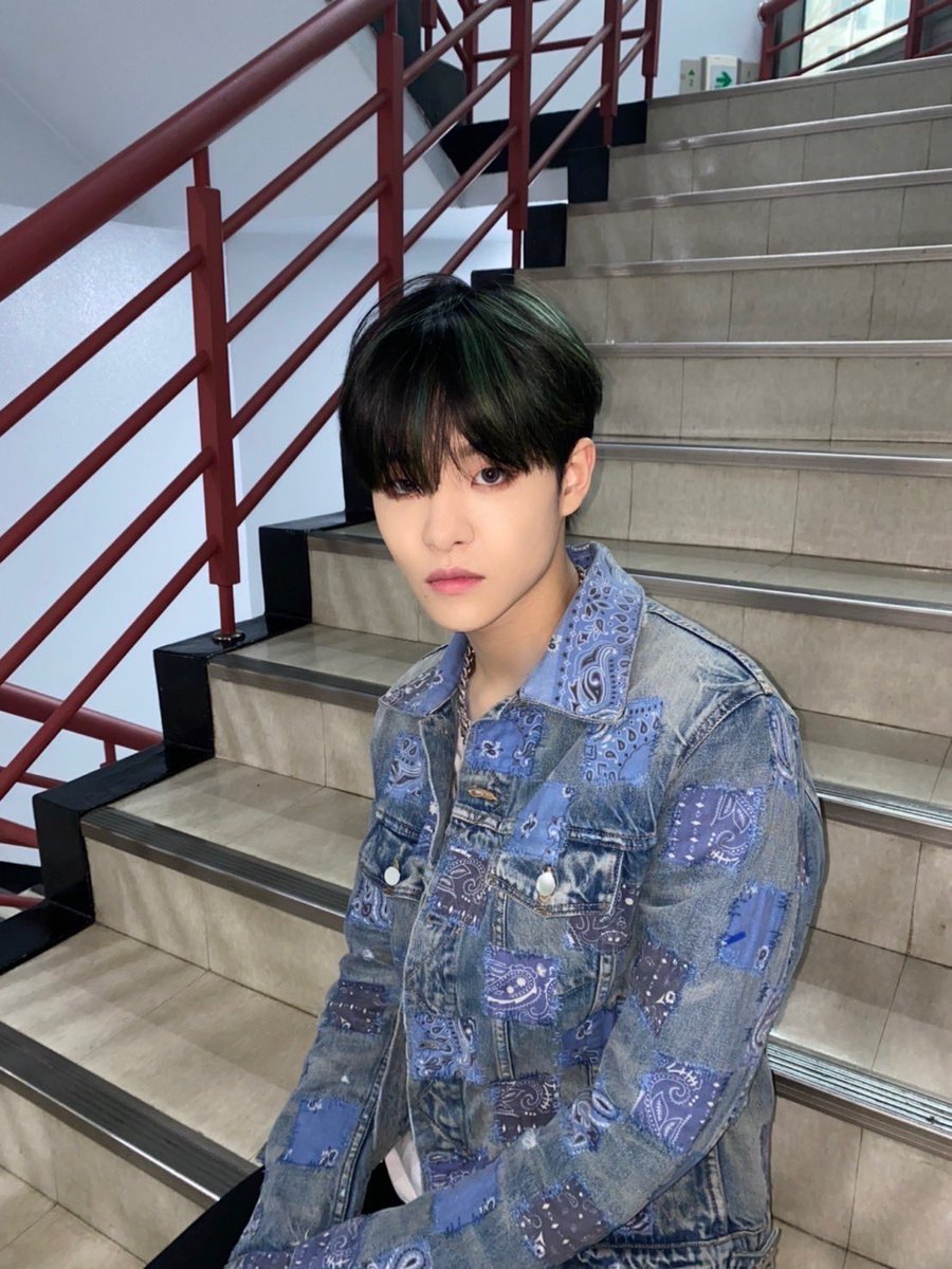 00WESTKY's tweet photo. drop the tags for the birthday boy! 🎉🎉

HAPPY BIRTHDAY SEI 🥳
@EASTPJH00 #세이 #SEI
#OurShiningStarSei
#SeiBirthdayBash https://t.co/WVPV3DoNko