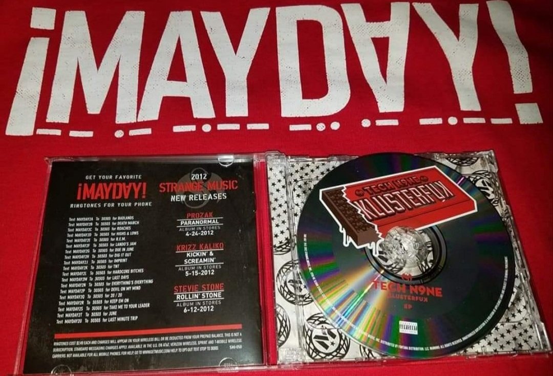 Bigchiefal813's tweet image. Don't forget that whenever you snag a hard copy of "Take Me To Your Leader" from strangemusicinc.net you also get a FREE copy of #Klusterfuk with it!! 🎂🌴🐍🦇💿 @TheWrekingCrew