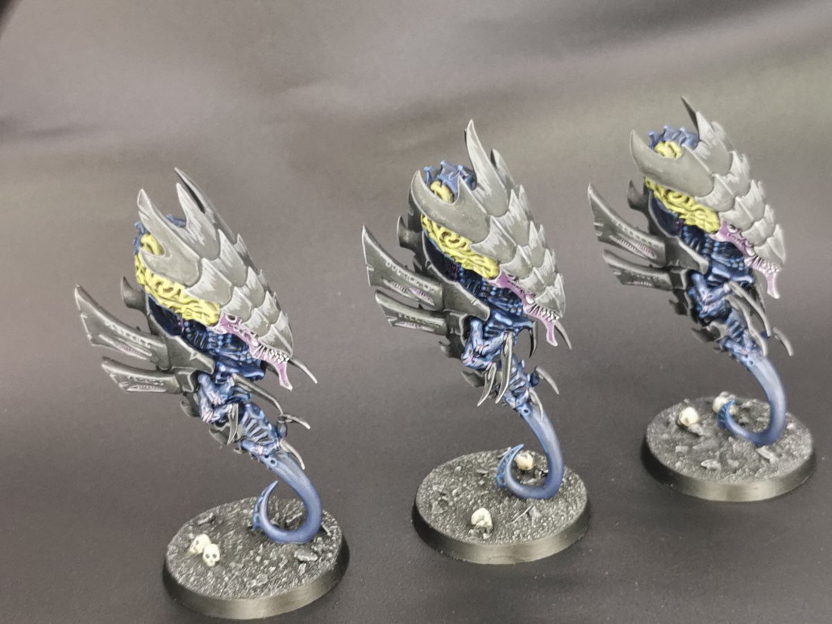 WMRGuilliman's tweet photo. You're some sort of brain bug aren't you?! Really like the hydra colours. I'm hoping it'll suit the whole tyranid range. #Warmongers #paintingwarhammer #40K #warhammer40k #WarhammerCommunity #tyranids #hivefleethydra #dztv https://t.co/ZcYZVImv8u