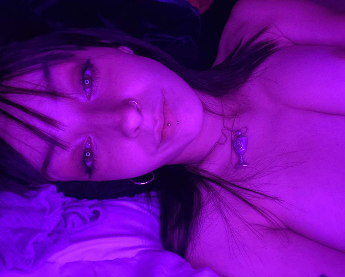 vvividluv's tweet photo. looking for a mutually beneficial relationship #sugardaddylegit #sugarbaby #cashapp #sellingcontent https://t.co/uaygZypDOt