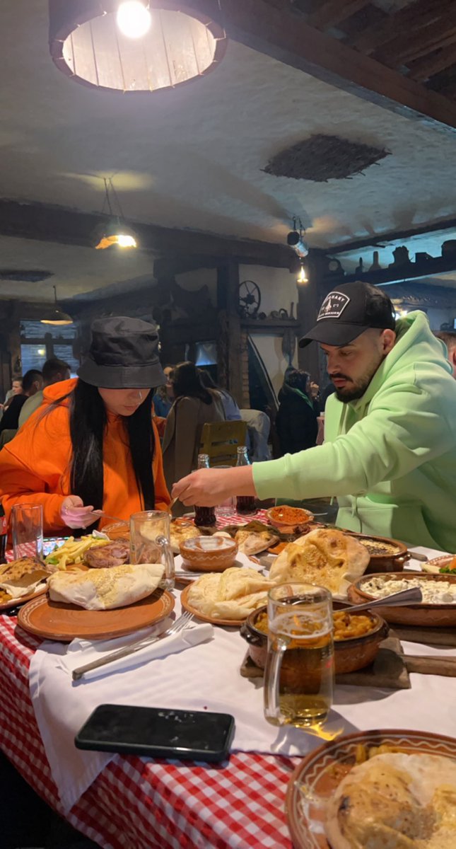 The way he treats her 🥺💛
<a href="/EinxhelShkira/">Einxhel Shkira</a> <a href="/deejaydagz1/">DJ_DAGZ</a>