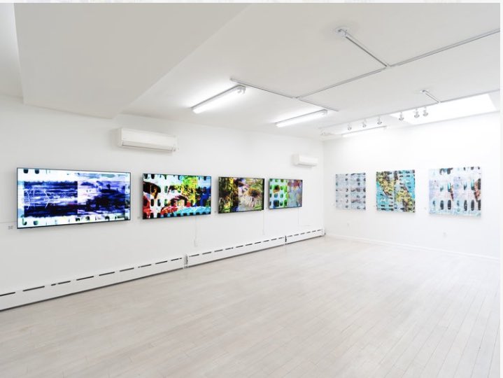 cocodolle's tweet photo. Pairing NFTs with physical paintings in « DAVIS LAKE » a gallery exhibition presenting the works of Jeff Kraus @baggybydesign curated by yours truly - On view at @11Newel until March 27th. DM me for infos! #nft #nftart #nftcurator https://t.co/ecrTQFjUBb