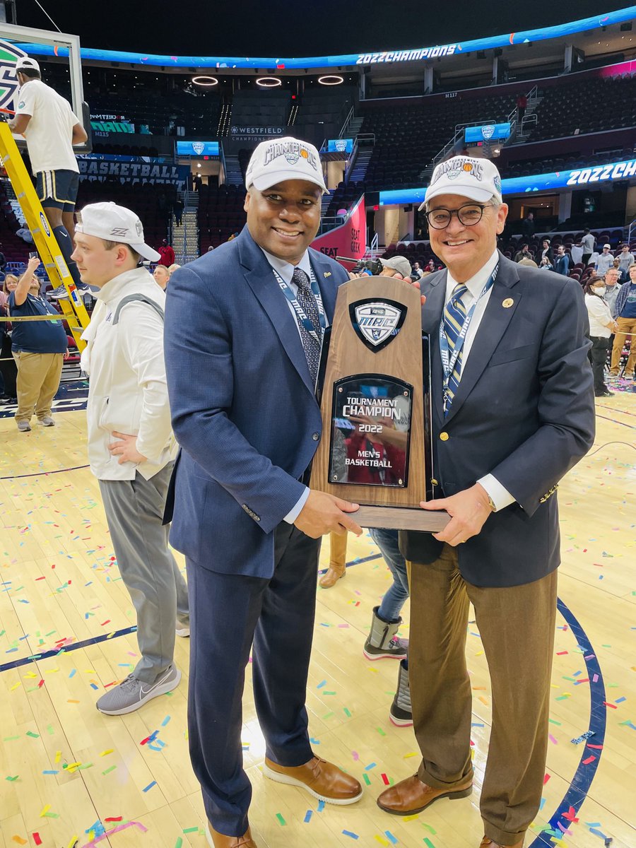 How it started vs       How it’s going! <a href="/GBPhoenix/">Green Bay Phoenix</a> <a href="/gbphoenixwbb/">Green Bay Women’s Basketball</a> <a href="/AkronZips/">Akron Zips Athletics</a> <a href="/ZipsMBB/">Akron Zips MBB</a> @UAkronPresident #MarchMadness