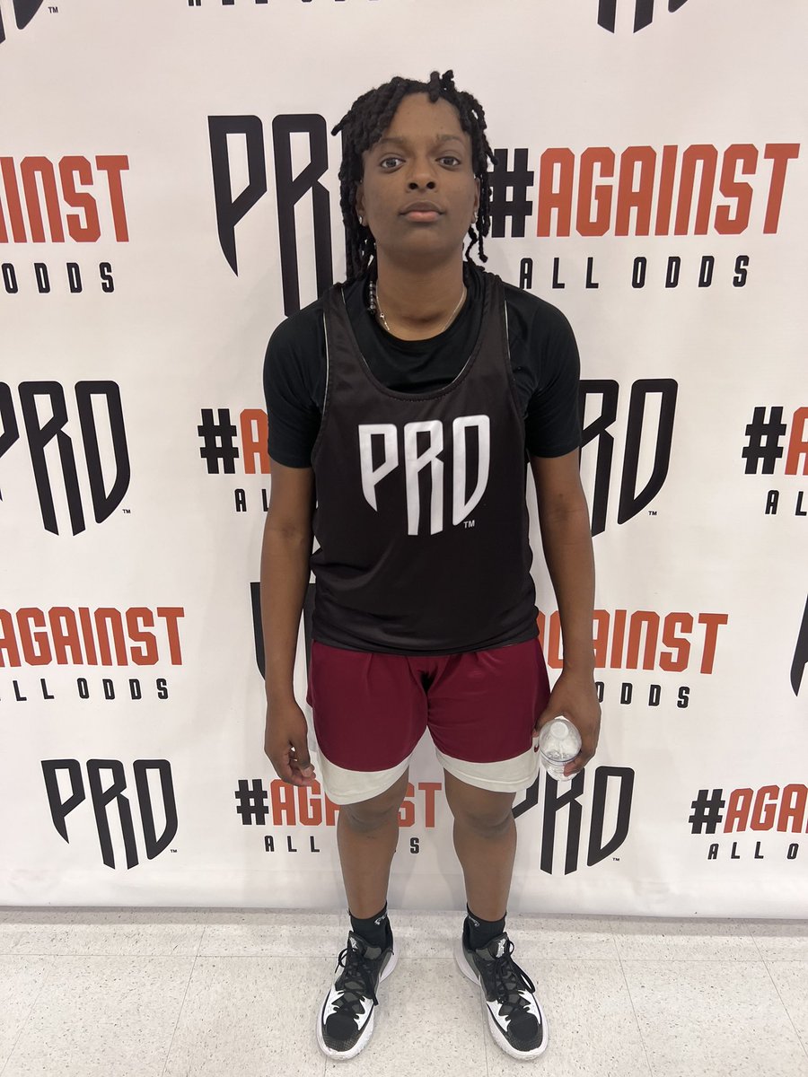 2022 G Shannon Niles @ShannonNiles_03 out of Brookwood brings the energy and leadership on the floor, her vision on the floor is unmatched, she’s a guard that makes everybody better around her…