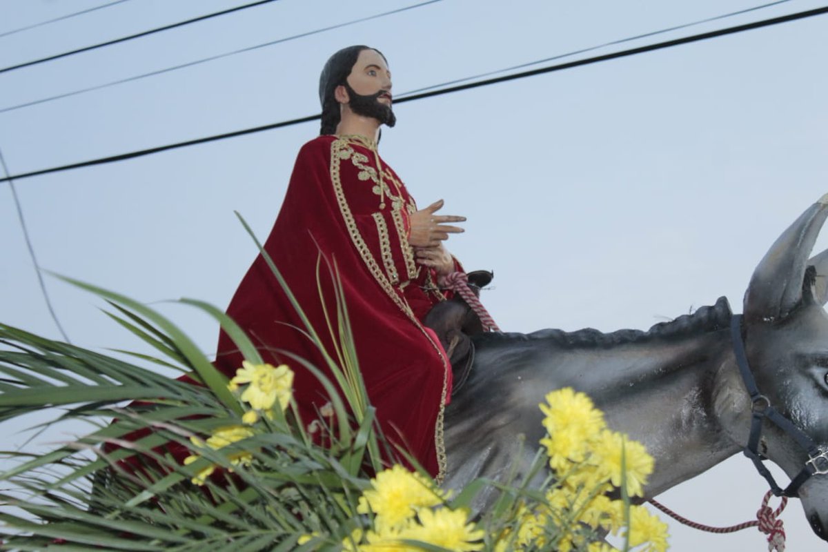 Cada domingo de cuaresma que pasa tu camimo hacia nosotros es mas corto #SemanaSantaChitre2022