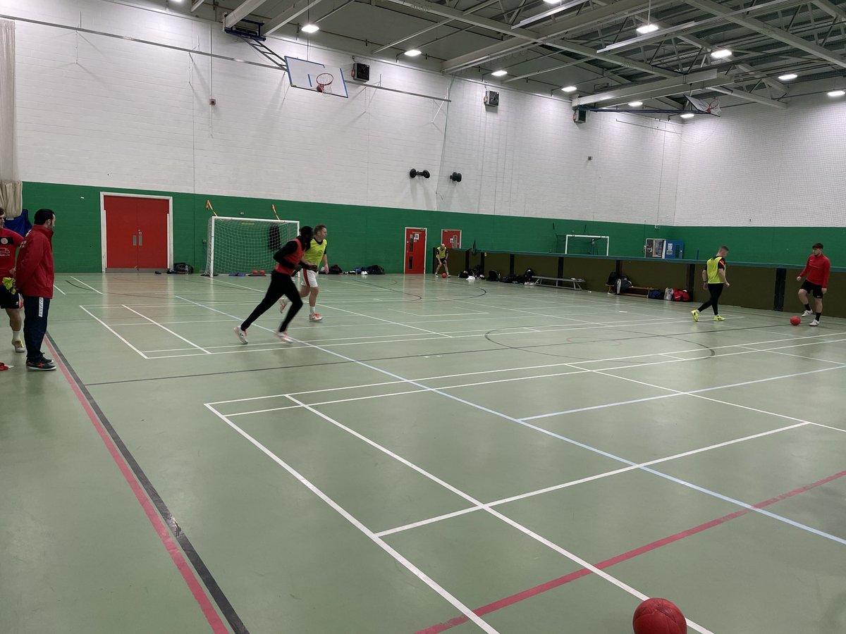 Cheekidaniel's tweet photo. A productive @engdeaffutsal weekend for the mens squad working a lot on the small details that will make a BIG difference!🦁🦁🦁 #StriveToGetBetter #ThreeDeafLions #Futsal https://t.co/AmWxMSBqeX