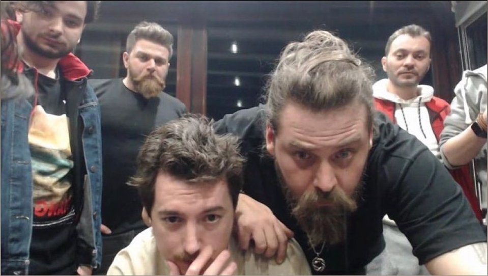 #okullar Tatil haberi gelmeyince biz