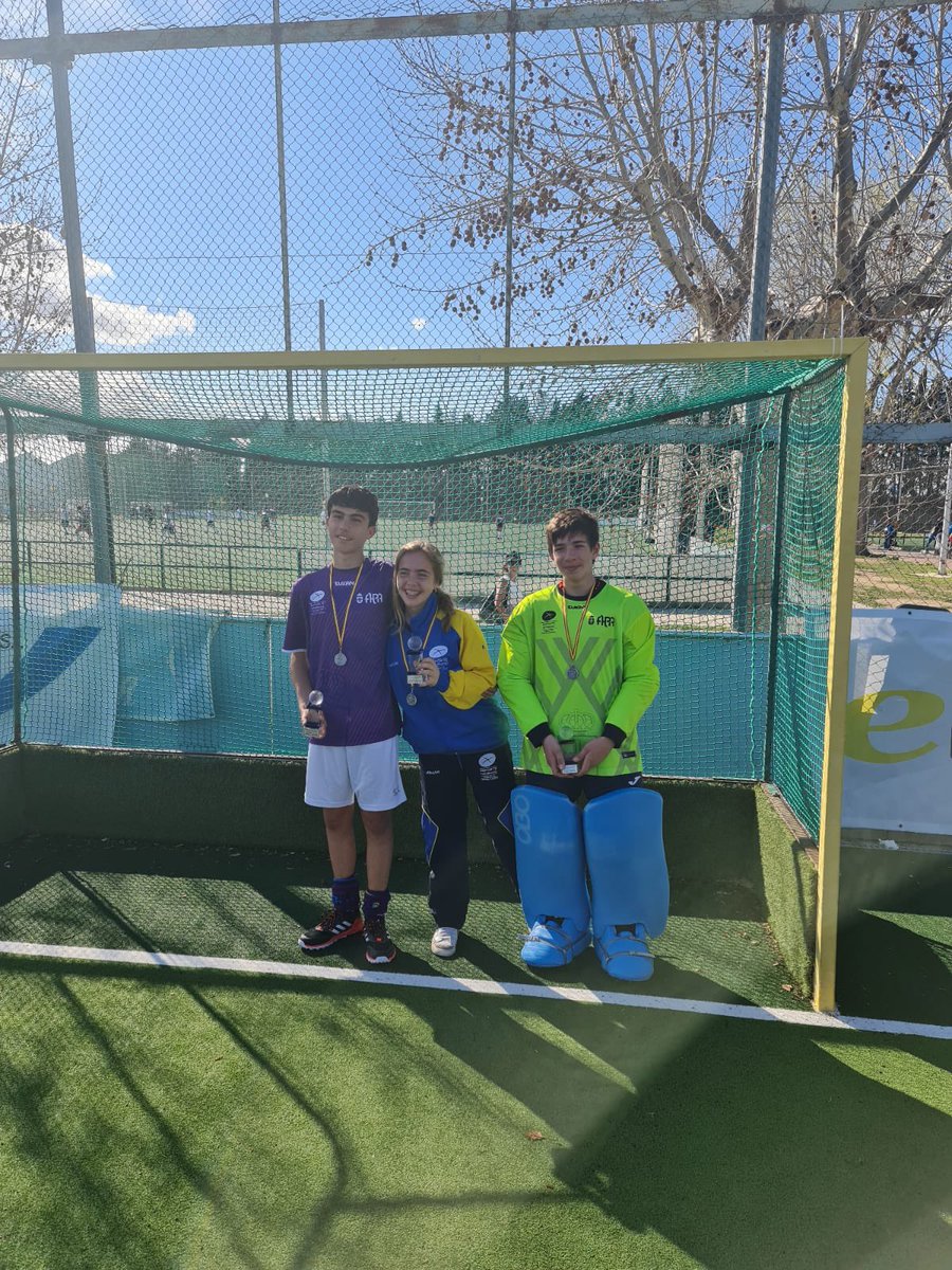 fpa_hockey's tweet photo. 🔷🔶🔷💪🏻🏑GRAN PARTICIPACIÓN DE ASTURIAS EN EL CAMPEONATO DE ESPAÑA SUB14 !!!
👱🏻‍♀️🥈
🧑🏻 🥈
Virginia Requejo 🏆mejor jugadora
Asier Pastor 🏆mejor jugador
Adrián Morán 🏆 mejor portero 
ENHORABUENA!!!
@rfe_hockey @AlvarezMesaBea @montuero @LloberuHockey @codemagijon @rgcchockey https://t.co/MNOypE0dus